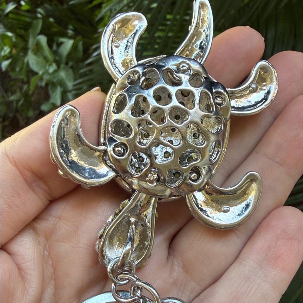 Colorful Turtle Keychain with Rhinestones - Picture 15 of 16